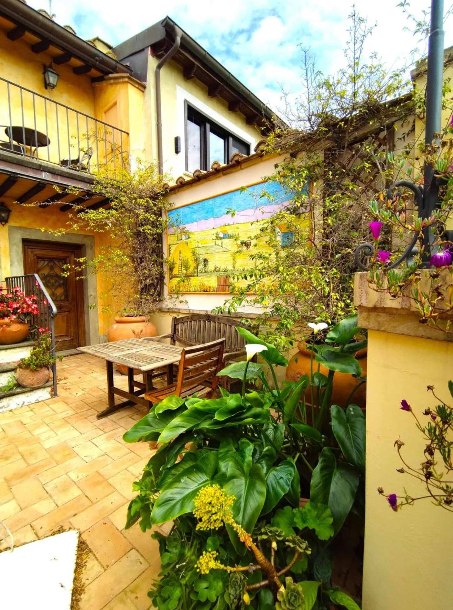 Bed & Breakfast La Valle Dei Casali 3*